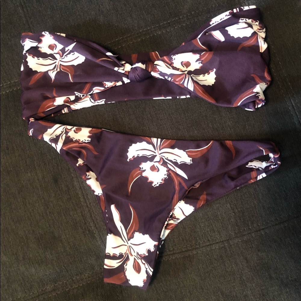 Mikoh Carmel top and Miyako bottom